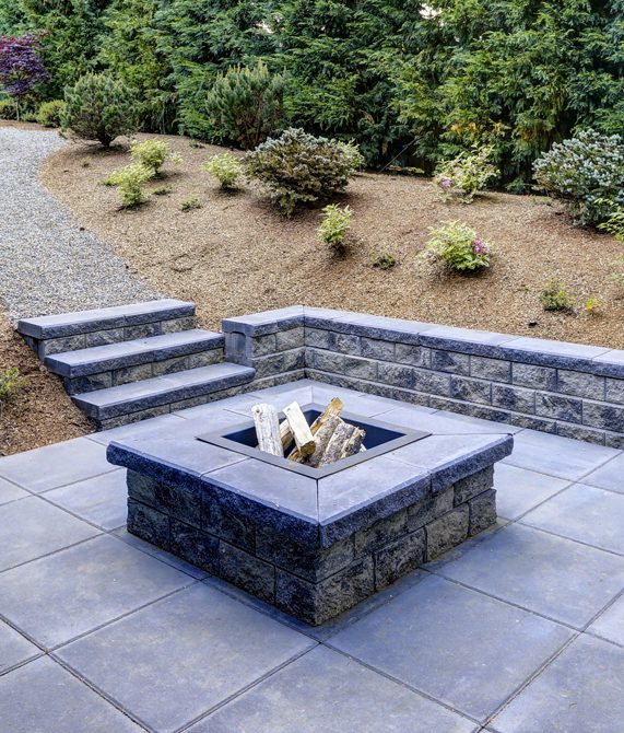 Parrots-Landing-Concrete-Co-concrete-patio-with-fire-pit
