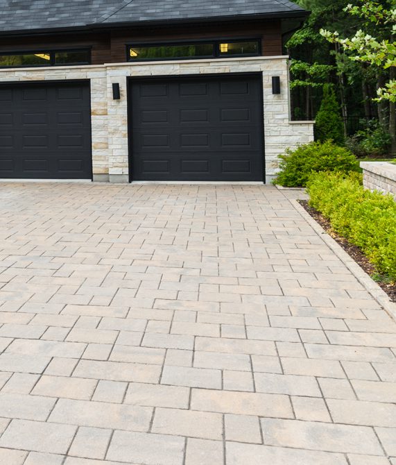 Parrots-Landing-Concrete-Co-decorative-concrete-driveway